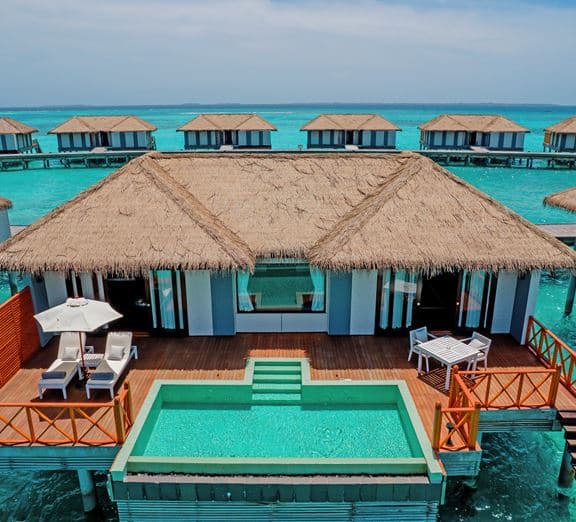 Water Villa with Pool Camerele