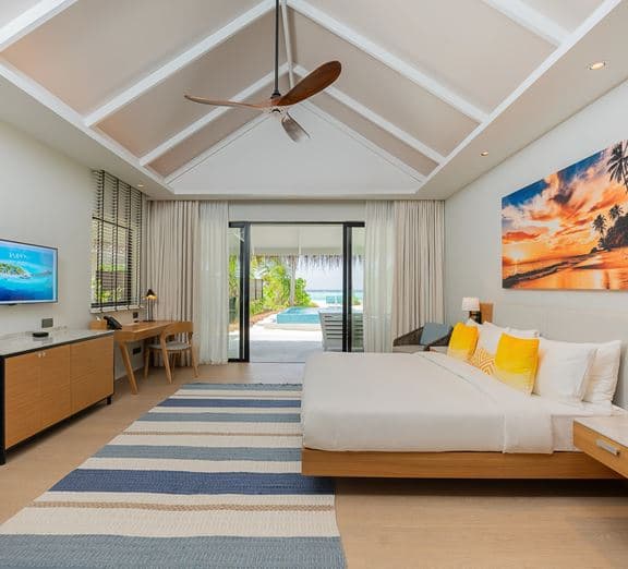 SUNSET BEACH VILLA WITH POOL Camerele