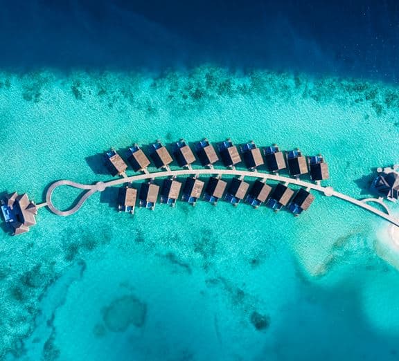 Duplex Overwater Villa with private pool Camerele