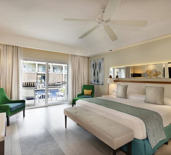 SUPERIOR JUNIOR SUITE SWIM UP Camerele