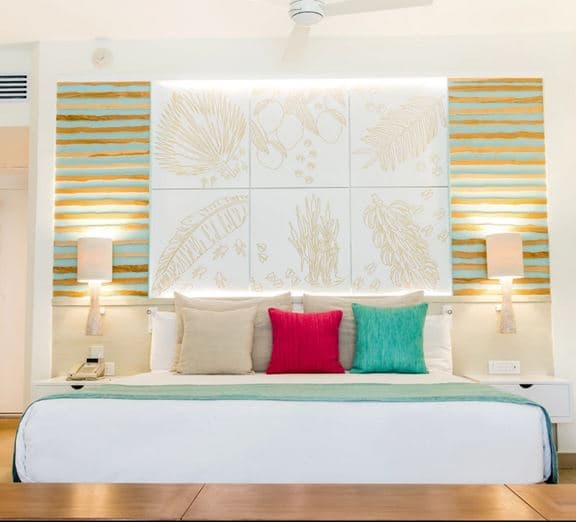 JUNIOR SUITE OCEAN FRONT Camerele