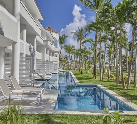 JUNIOR SUITE DE LUXE SWIM UP Camerele