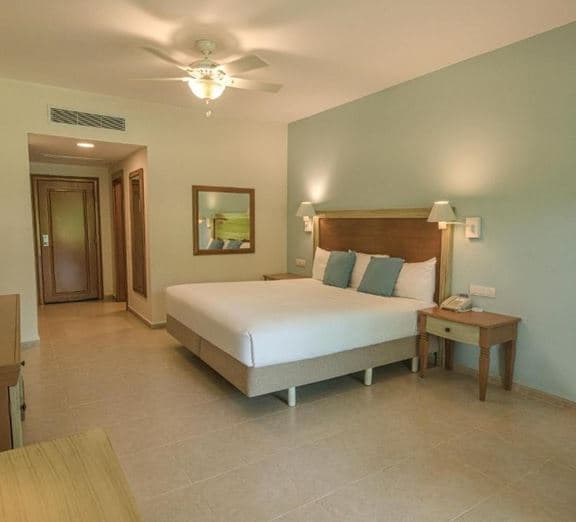 PREMIUM NEAR POOL Camerele