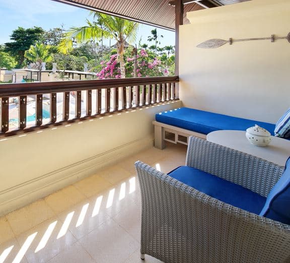 DELUXE POOL VIEW at Garden Wing Camerele
