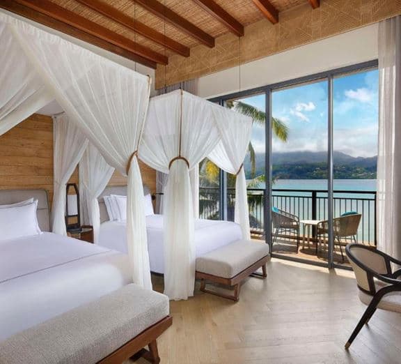 Twin Beds Premium with Ocean View Room Camerele