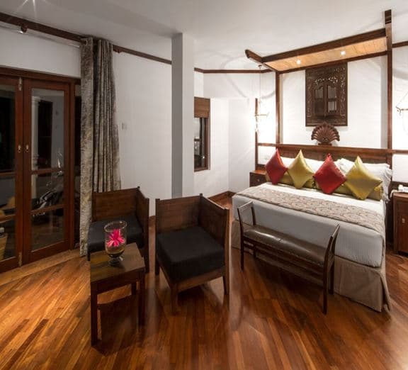 EXECUTIVE SUITE Camerele