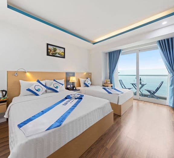 DELUXE SEA VIEW WITH BALCONY Camerele