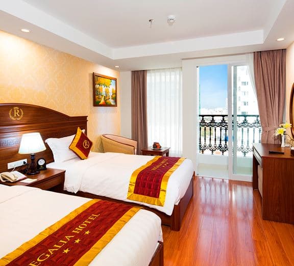 ROOM DELUXE CITY VIEW WITH BALCONY Camerele