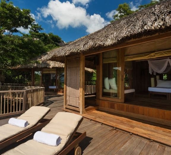 2-BEDROOM HILL TOP POOL VILLA Camerele