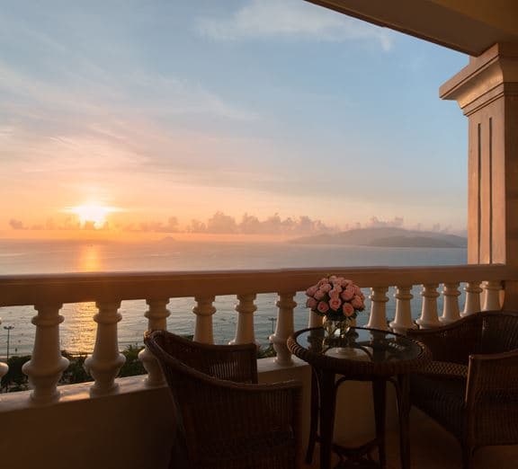 GRAND DELUXE WITH BALCONY Camerele