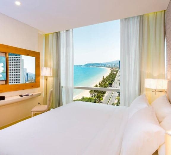 GRAND DELUXE Camerele