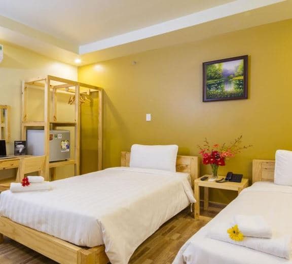 STANDARD TWIN ROOM (NO VIEW) Camerele