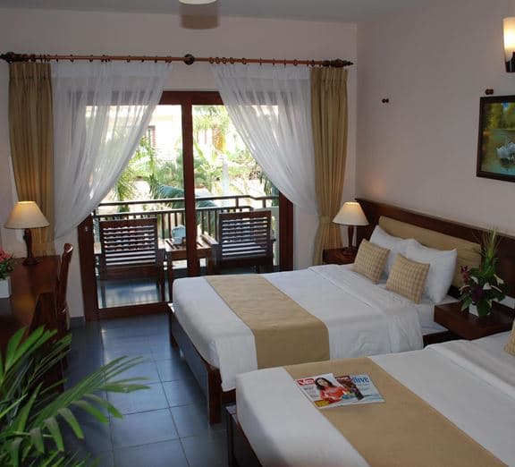DELUXE GARDEN VIEW BALCONY Camerele