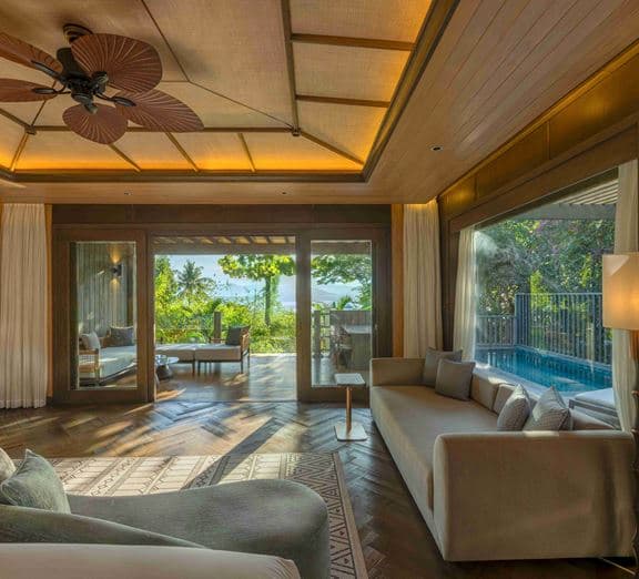 2-BEDROOM BAY VIEW DUPLEX POOL VILLA Camerele