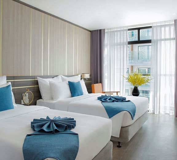 SENIOR DELUXE CITY ROOM WITH BALCONY Camerele
