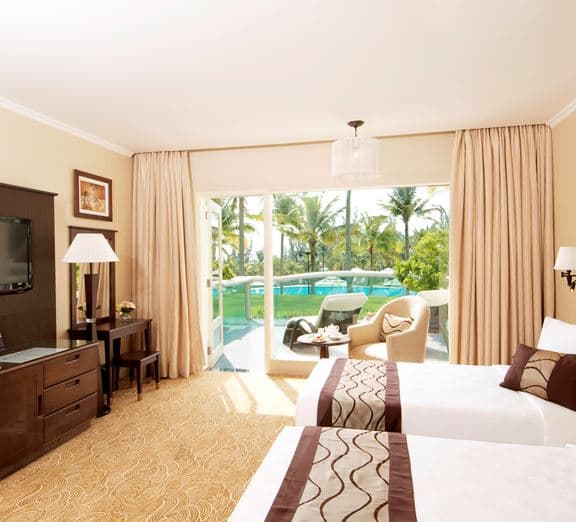 SUPERIOR POOL VIEW WITH BALCONY Camerele