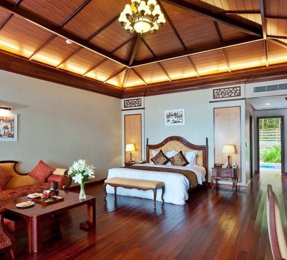 PREMIER GARDEN VIEW VILLA WITH PRIVATE POOL Camerele