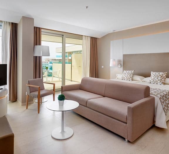 JUNIOR SUITE  WITH BALCONY Camerele