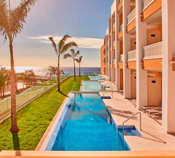 JUNIOR SUITE SWIM UP BALCONY OR TERRACE Camerele