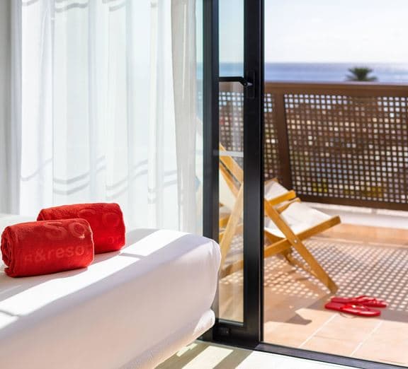 XTRA JUNIOR SUITE SEA VIEW Camerele