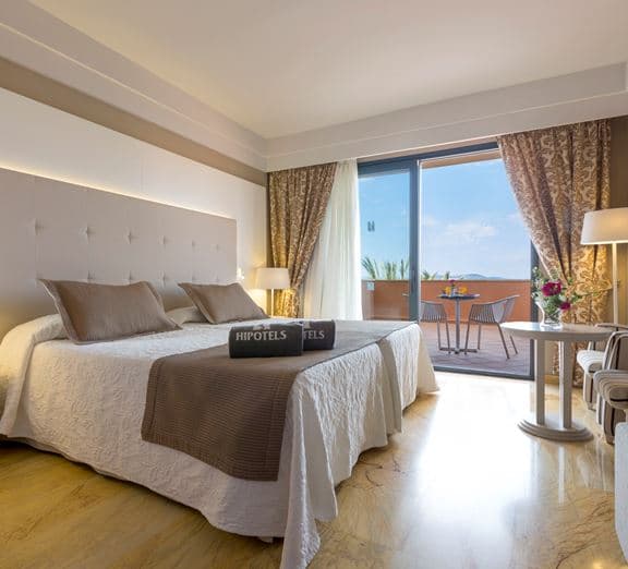 DOUBLE ROOM BALCONY Camerele