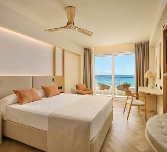 DOBLE SEA VIEW WITH BALCONY Camerele