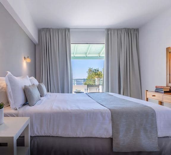 Room Comfort Annex double with Living Room Camerele