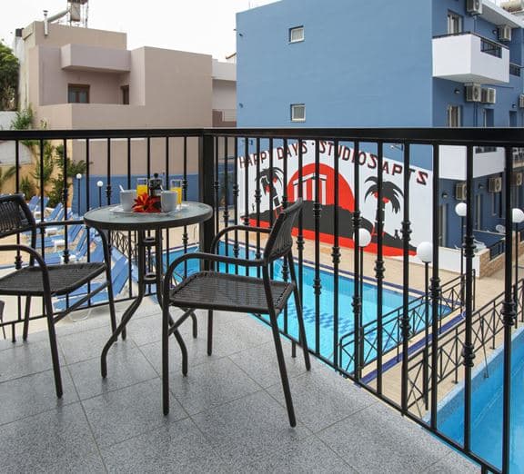 STUDIO SUPERIOR BALCONY OR TERRACE Camerele