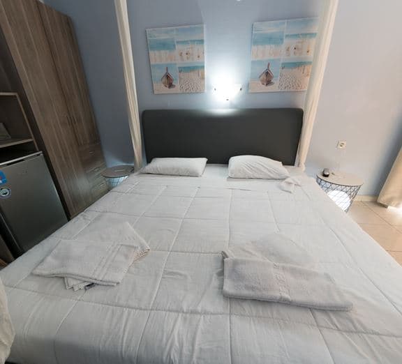 SUPERIOR GREY ROOM WITH BALCONY Camerele