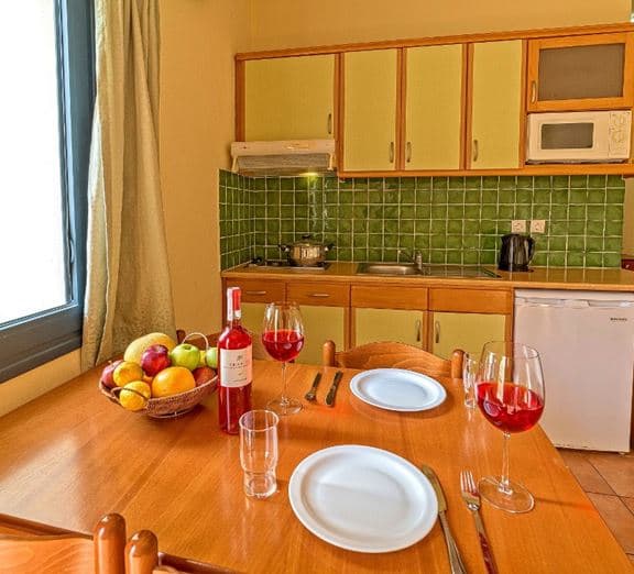 One Bedroom Suite Camerele