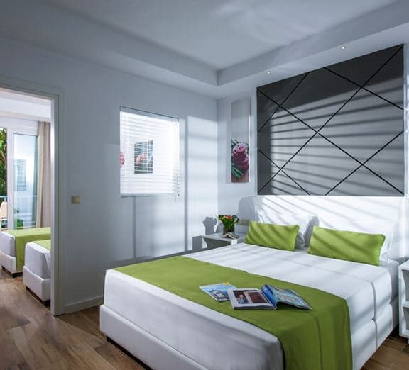 Family Superior 2 Bedrooms Balcony or Terrace Camerele