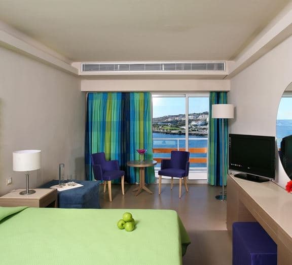 Standard Double Garden View with Balcony Camerele