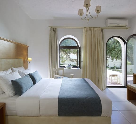 Deluxe Double Room Garden View Camerele