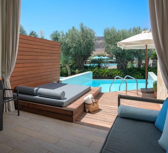 Pool Suite Garden View with Private Pool Camerele