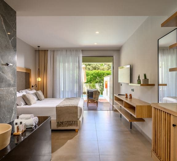 SUITE PRIVATE POOL Camerele