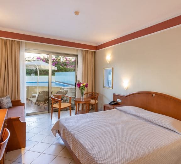 DOUBLE ROOM PRIVATE POOL Camerele