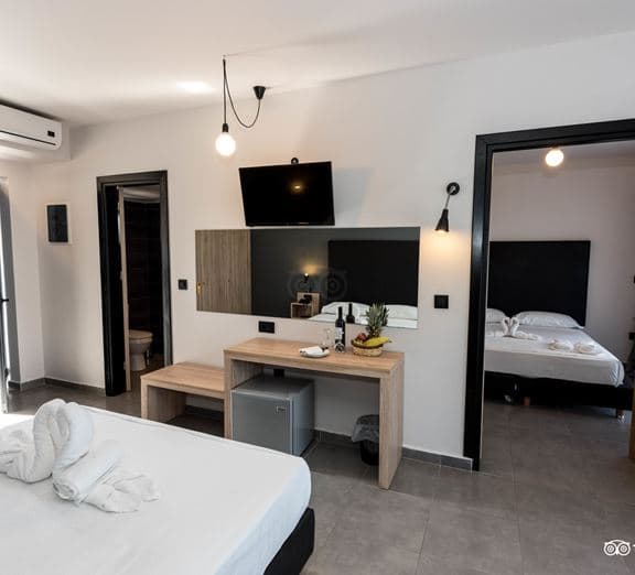 ROOM FAMILY 2 BEDROOMS Camerele