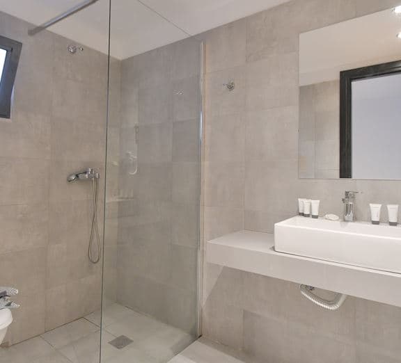 Double room with Sharing pool Camerele