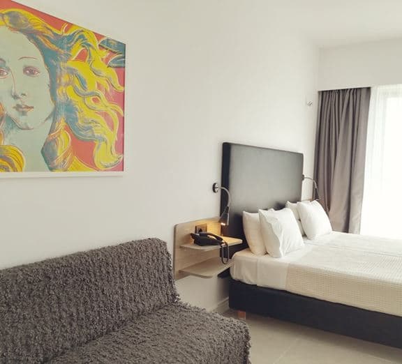Double Room Camerele