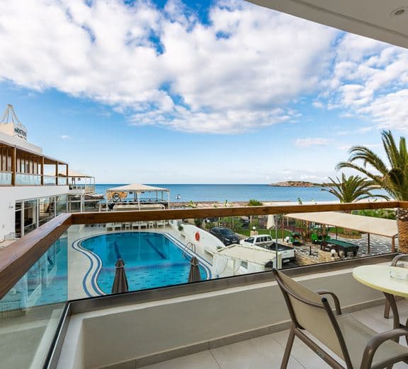 DOUBLE STANDARD ROOM (SEAVIEW) BALCONY OR TERRACE Camerele