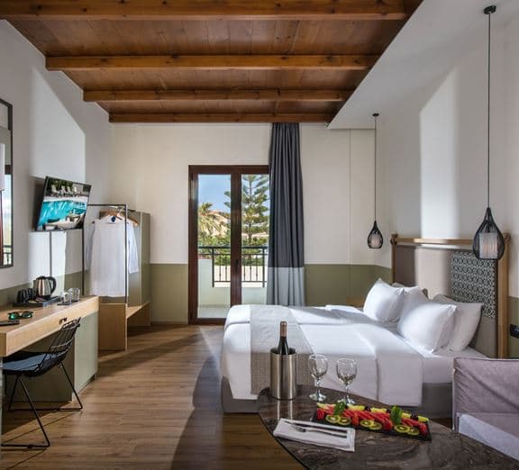JUNIOR SUITE Camerele