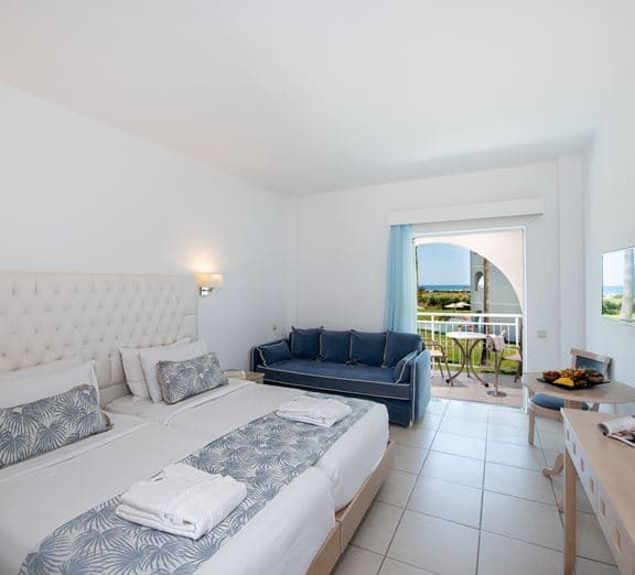 First Row Superior Sea View Double Room Camerele