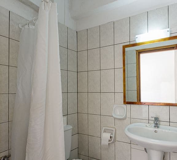 twin room village mountain view Camerele