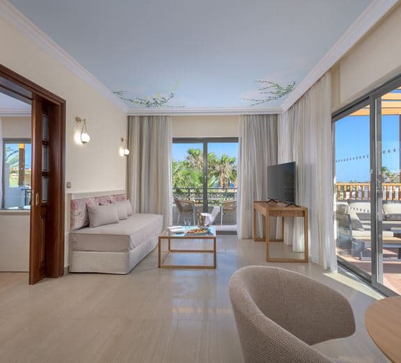 SUPERIOR FAMILY SUITE SEA VIEW - SIGNATURE COLLECTION Camerele