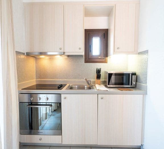 Cottage Style Studio Camerele