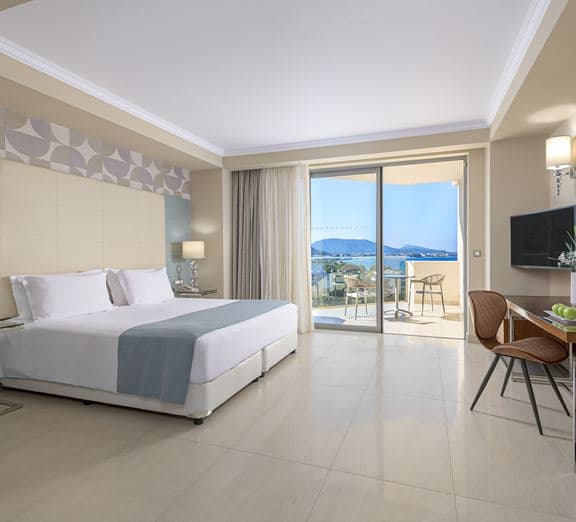SUPERIOR SUITE SIDE SEA VIEW Camerele