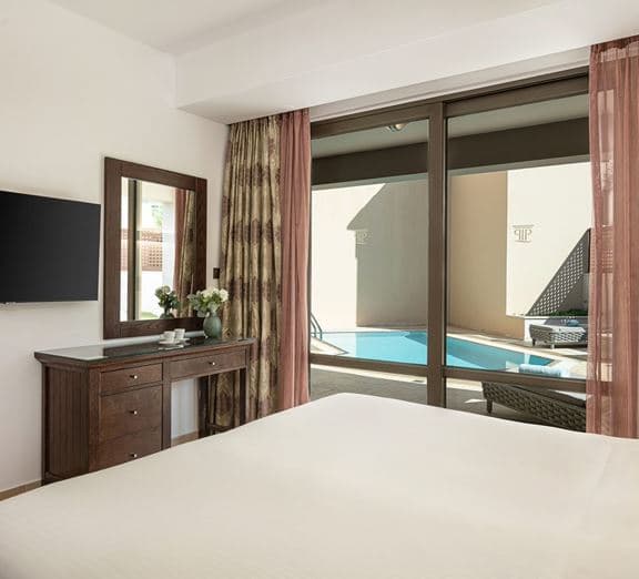 2 BEDROOM SUITE PRIVATE POOL AND JACUZZI Camerele