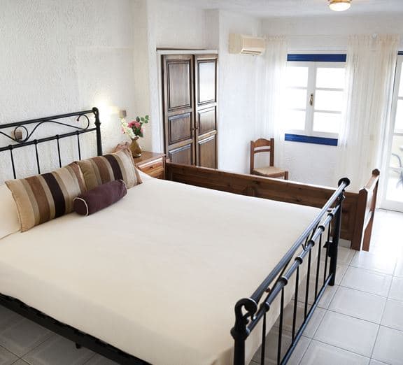 family room one bedroom Camerele