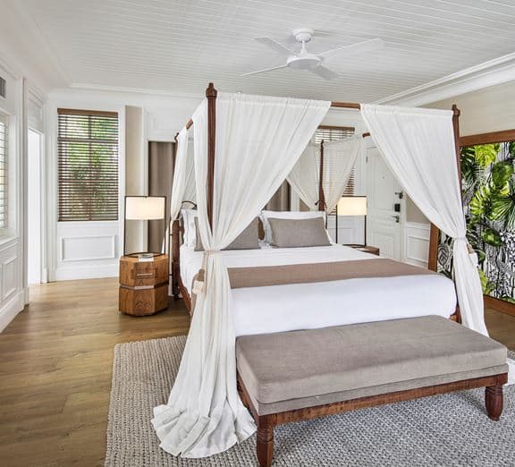JUNIOR SUITE WITH GARDEN VIEW Camerele