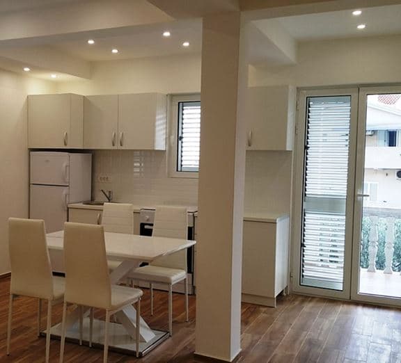 APARTMENT 2+2 PAX Camerele